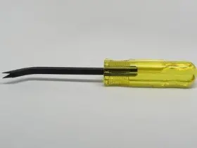 64006 C.S. OSBORNE Upholstery Tack Staple Remover