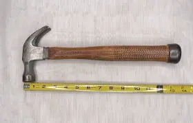 38045 CRAFTSMAN Curved Claw Hammer Hickory Wood Handle Grip