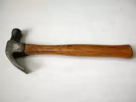3818 CRAFTSMAN Wood Handle Claw Hammer #2