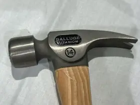 7175 DALLUGE HAMMER Vaughan Titanium Serrated Claw Hickory