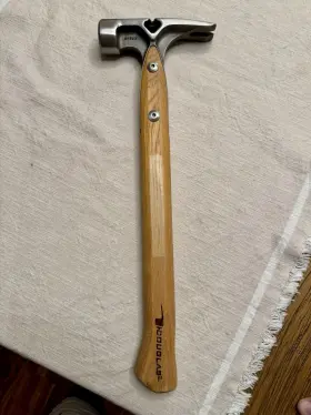 DFR23 DOUGLAS Framing Hammer