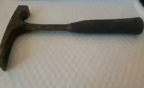 E3-20 ESTWING Bricklayer Masons Hammer Head Grip