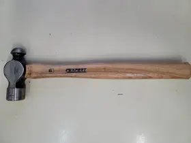 E150108 EXPERT Tools Wood Handle Ball Peen Hammer