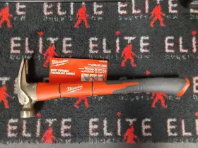 48-22-9320 HAMMER Milwaukee Milled Poly Fiberglass Handle