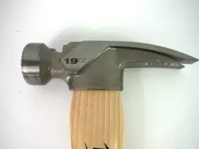 48-22-9419 HAMMER Milwaukee Milled Hickory Wood Framing #3