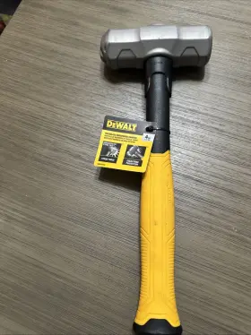 DWHT56158 HAMMER Dewalt Fiberglass Engineering
