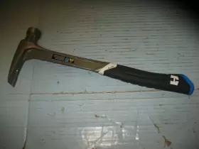 EL2202 HART Finishing Hammer Claw Magnetic Nail Starter