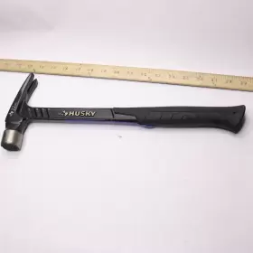 1003-235-778 HUSKY Magnetic Framing Hammer Milled Steel