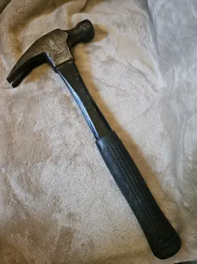 35-211 IDEAL Fiberglass Rubber Hammer Construction Claw