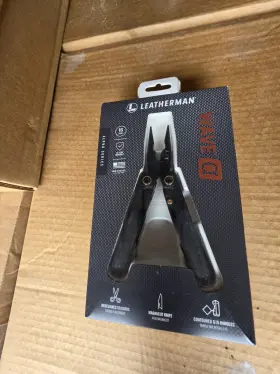 833332 LEATHERMAN Adventure Tool Wave Alpha Magnacut