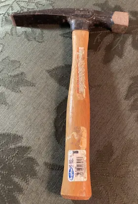 600-16 MARSHALLTOWN Wood Handle Brick Hammer