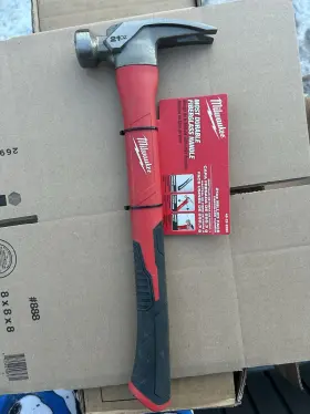 48-22-9300 MILWAUKEE Claw Hammer Fiberglass Rubber Handle