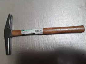 67715 PITTSBURGH Tack Hammer Magnetized Head Nailsetter