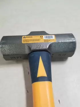 1961575 ROUGHNECK Sledge Hammer Fiberglass Handle #2
