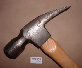 51-822 STANLEY Framing Hammer Wood Handle Total #2