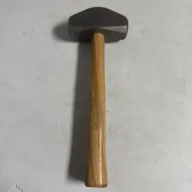 ED336 TROW HOLDEN Stone Hammer