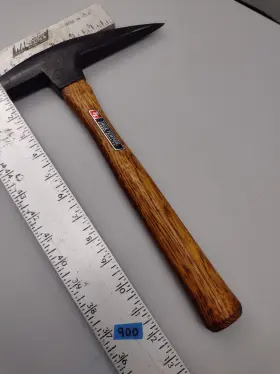 20PP TRUE TEMPER Hammer Pointed Tip Wood Handle Specialty