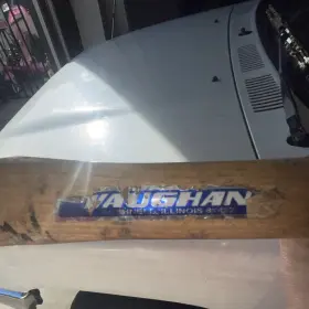 81422 VAUGHAN Claw Hammer Steel Head Wood Handle